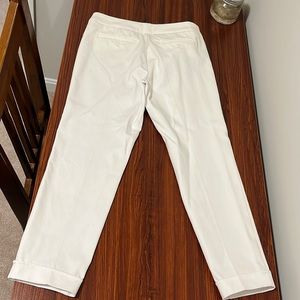 Saks Fifth Avenue Size 6 great condition trousers